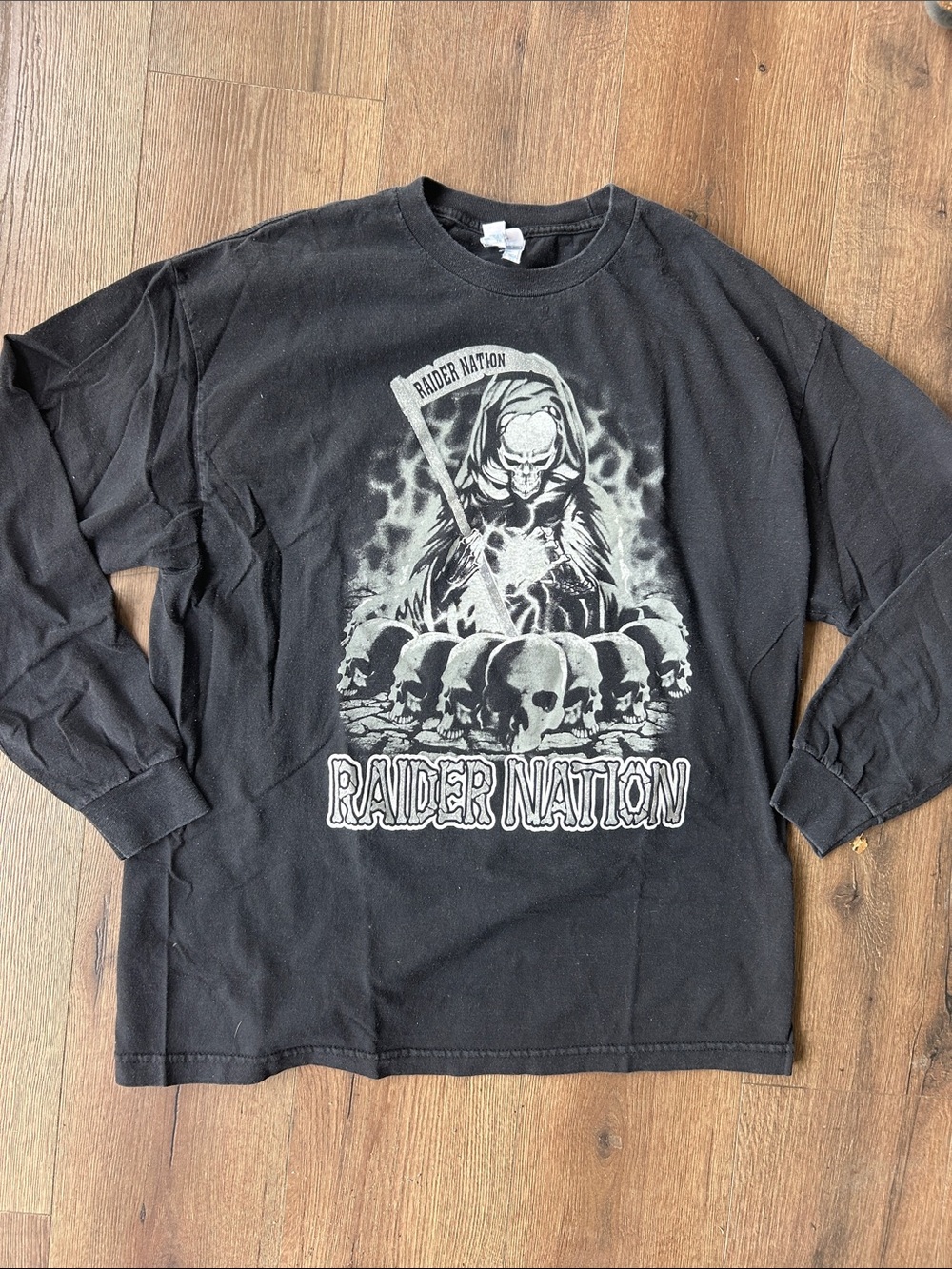 Rare Black 'Raider Nation' Vintage Long-Sleeve Tee !! XL